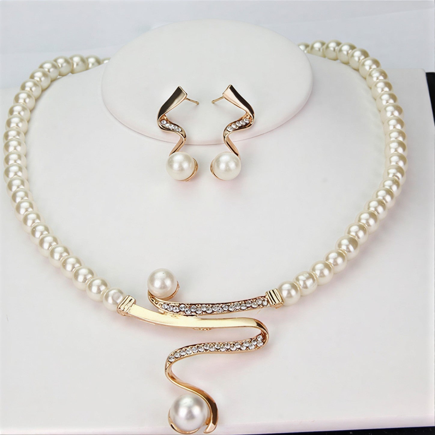 Set de Collares Elegante de Perla Natürlich