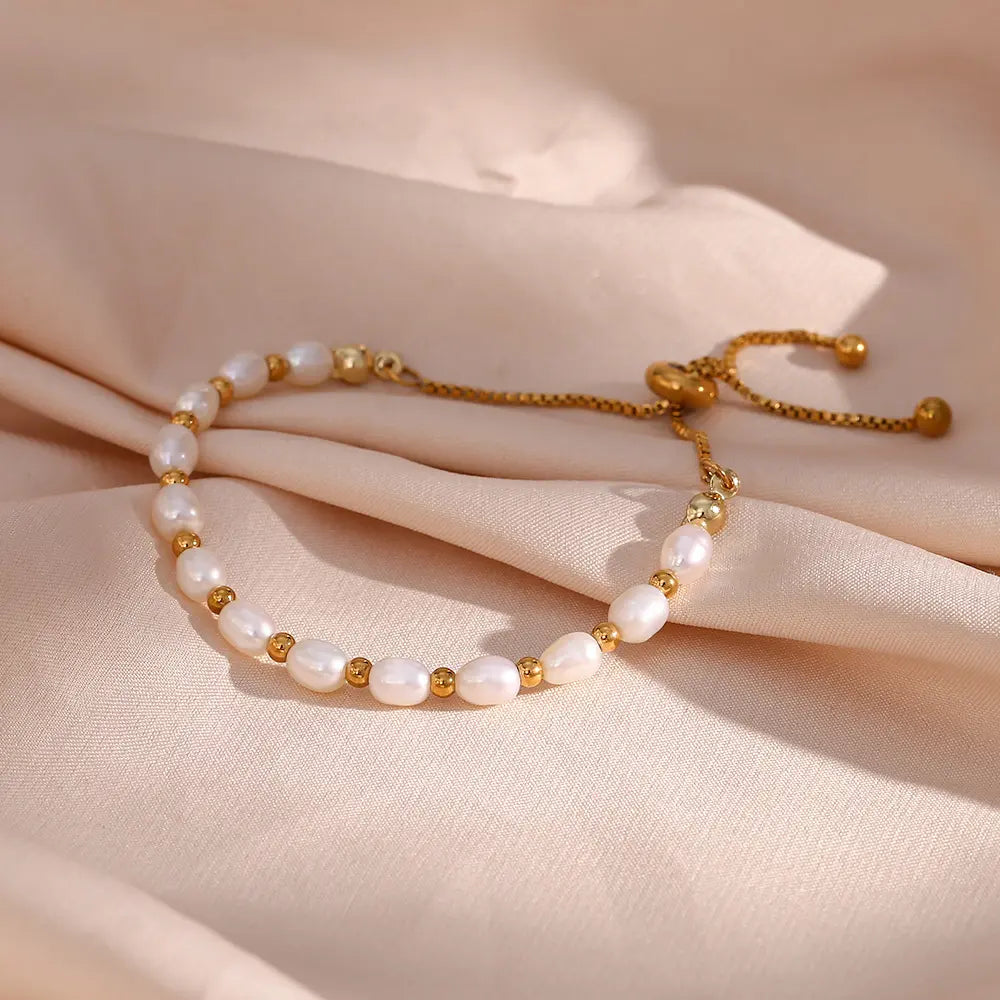 Pulsera Elegante de Perla Oro
