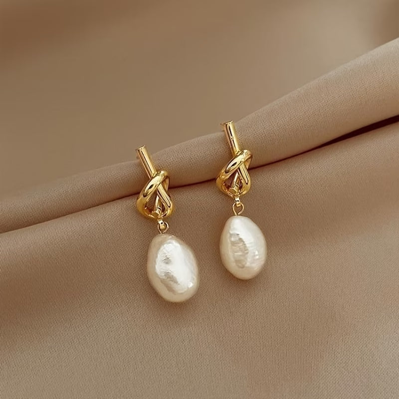Aretes de Perla Knotted Elegance