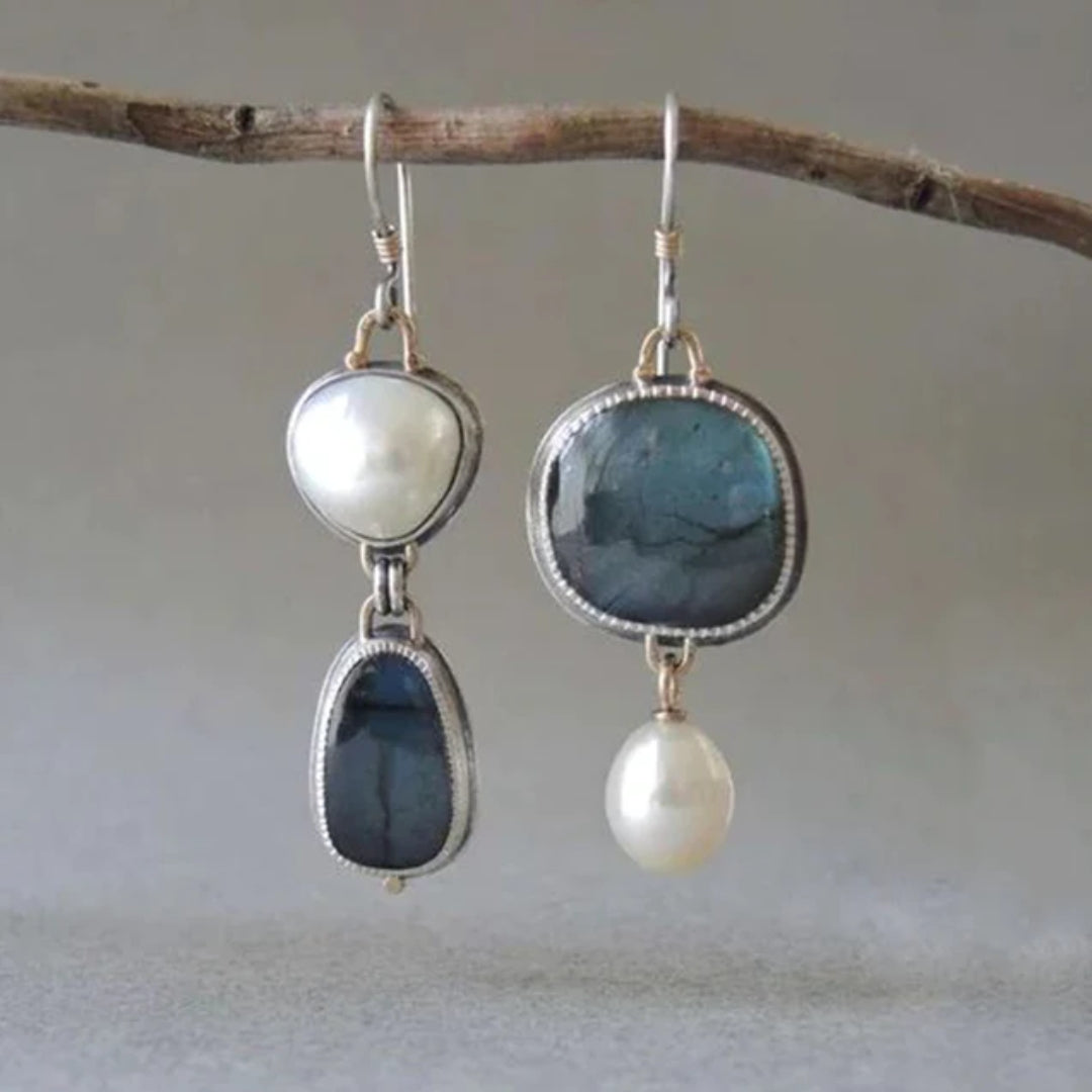 Aretes de Perla Azul Graceful