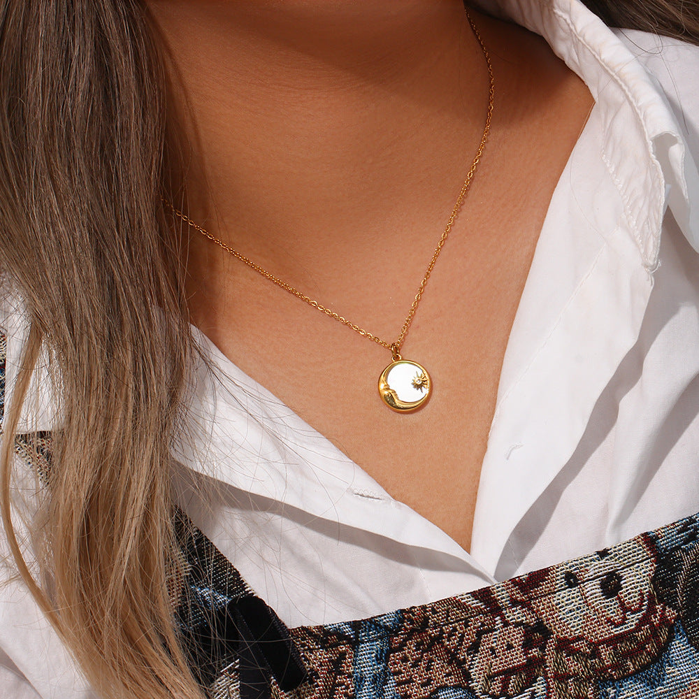 Collar Oro Evangeline Lunar