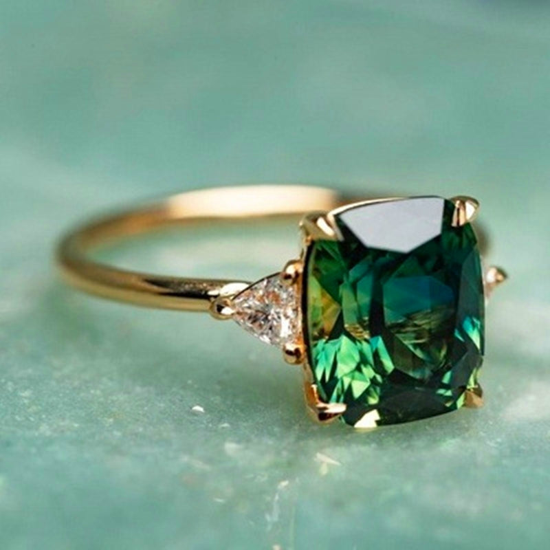 Anillo Cushion Solitario Oro