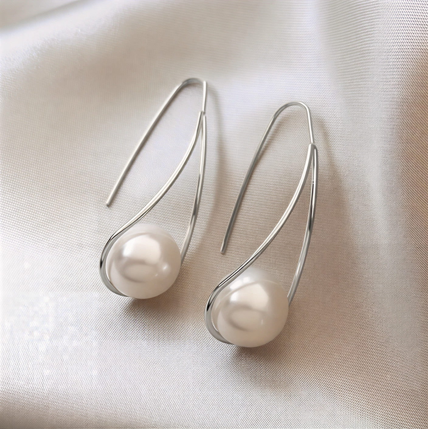 Aretes Elegantes de Perla Místico