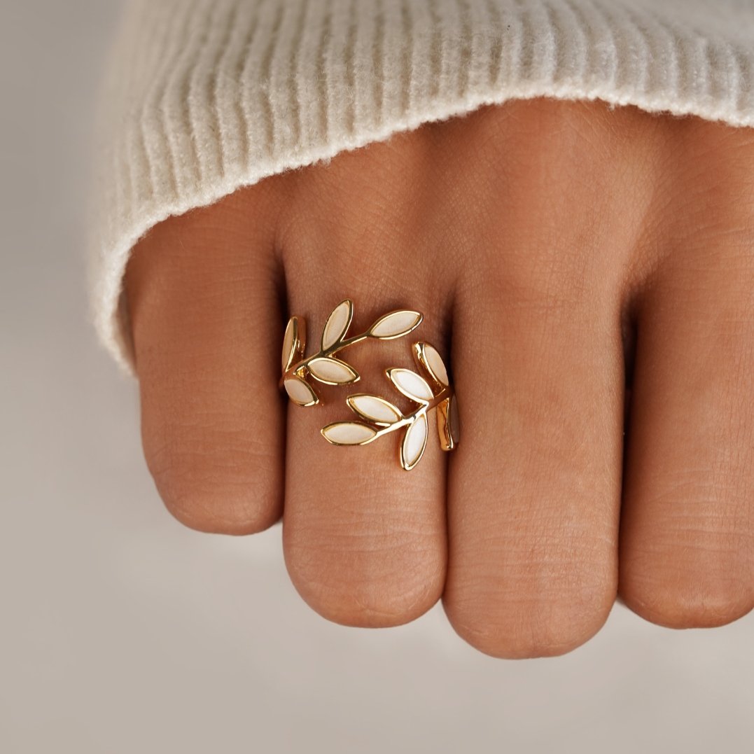 Anillo de Hoja Oro Motif