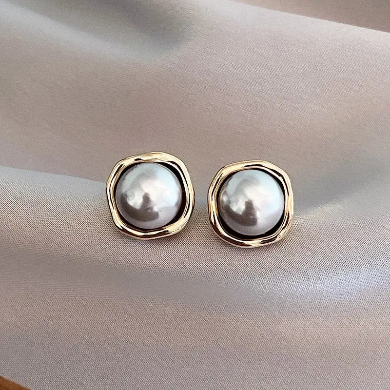 Aretes de Botón de Perla Negro Premium