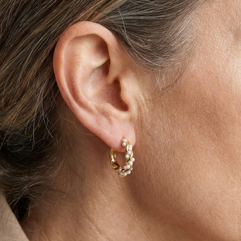 Aretes de Aro de Perla Twirled
