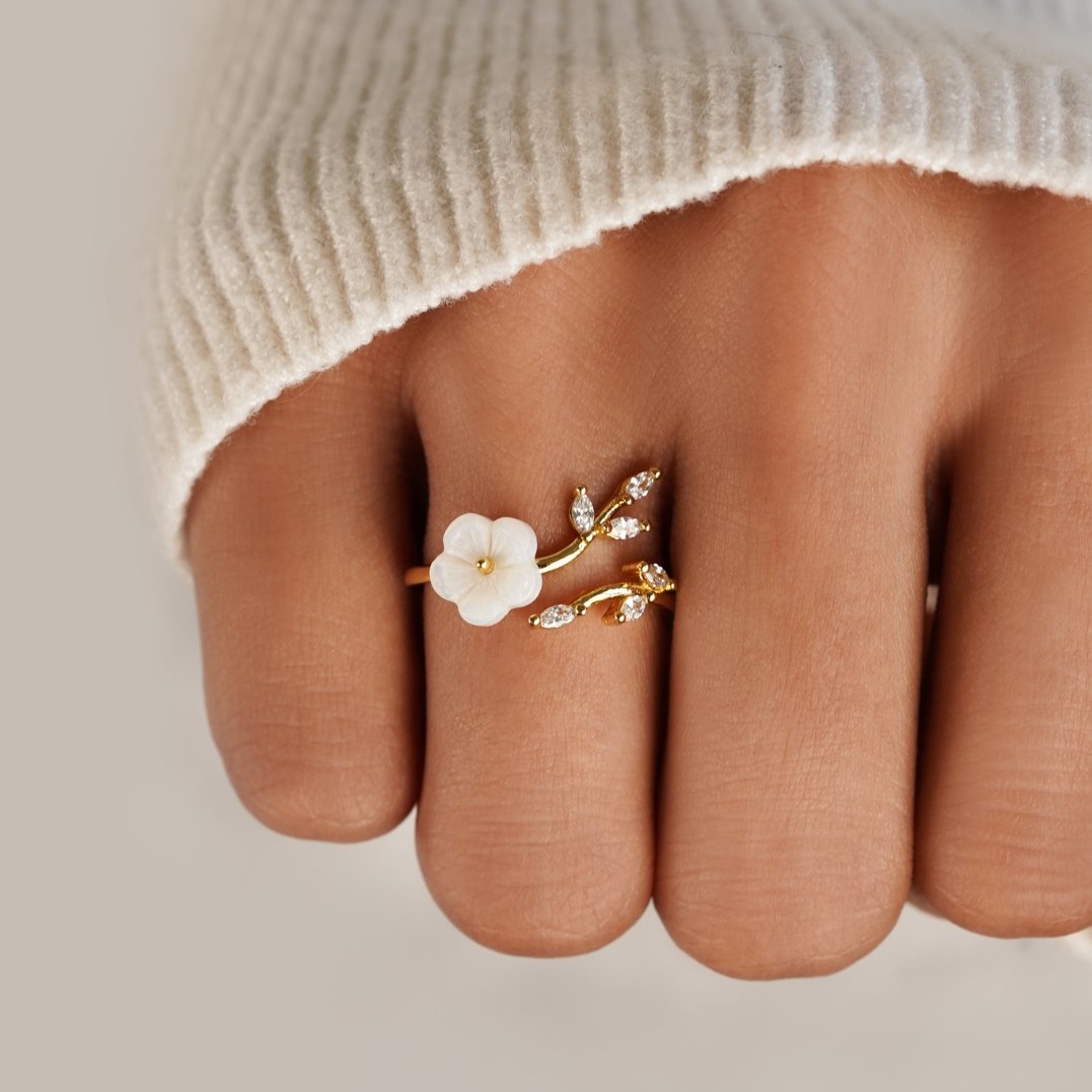 Anillo Abierto Floral de Hoja Oro