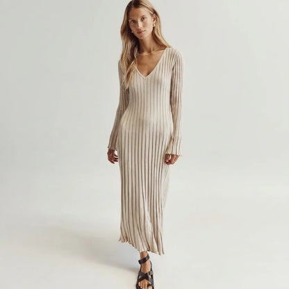 Ribbed Knit V-Neck Long Sleeve Maxi Dress