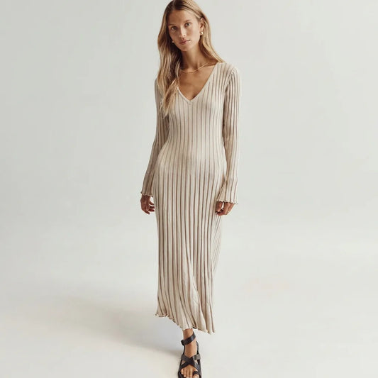 Ribbed Knit V-Neck Long Sleeve Maxi Dress