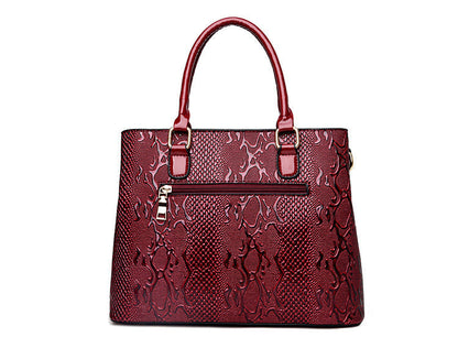Women's Leather Handbag - Intrecciato