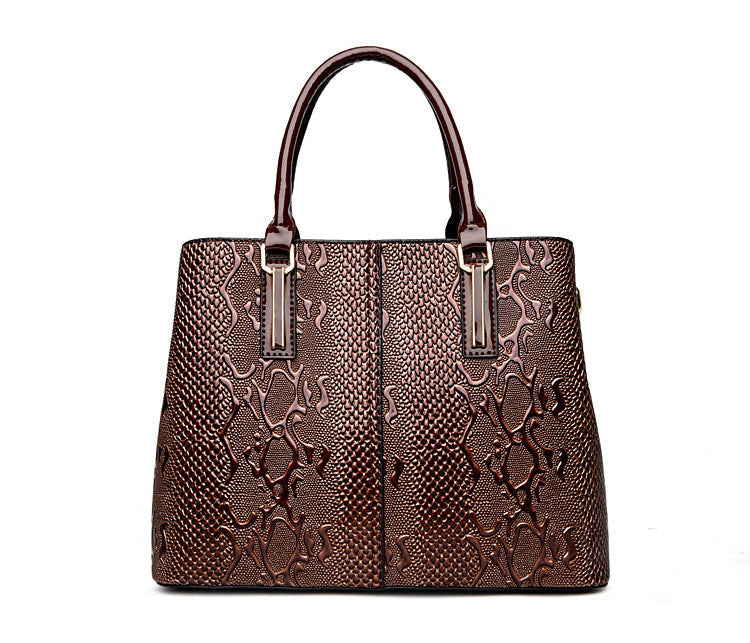 Women's Leather Handbag - Intrecciato