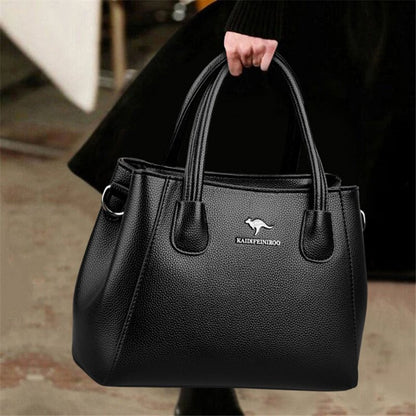 Women's Genuine Leather Crossbody Bag - Patrícia